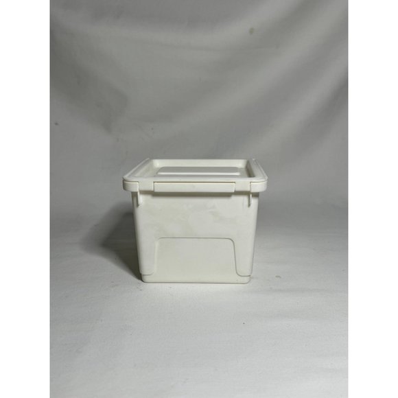 Sanrio Hello Kitty Storage Box with Lid NEW - Picture 4 of 8